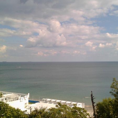 Dolphin Apartment Odessa Exterior foto