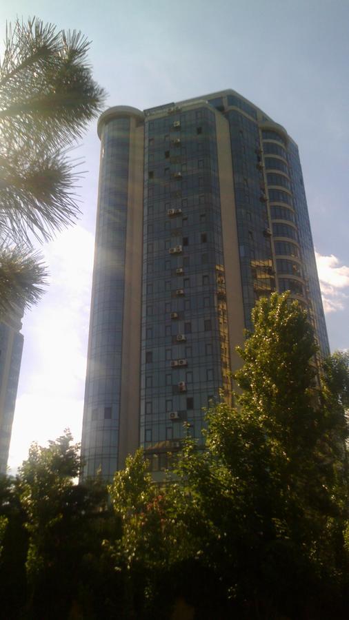 Dolphin Apartment Odessa Exterior foto
